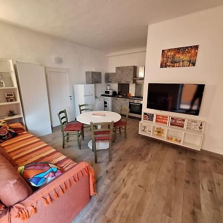 Casa Elisa Due Passi Dalla Torre Pendente Pisa Exterior foto